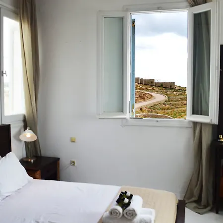 Suites Hotel